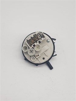 Прессостат (датчик уровня воды) для стиральных машин Bosch, Mabe, Siemens 37650092